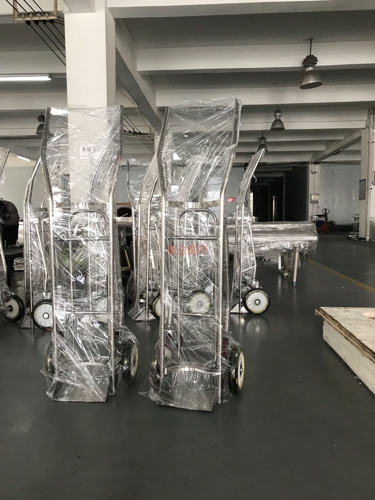 不锈钢40L氧气瓶推车